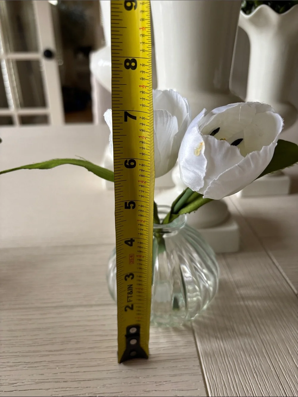 Faux flowers in glass vase nwot